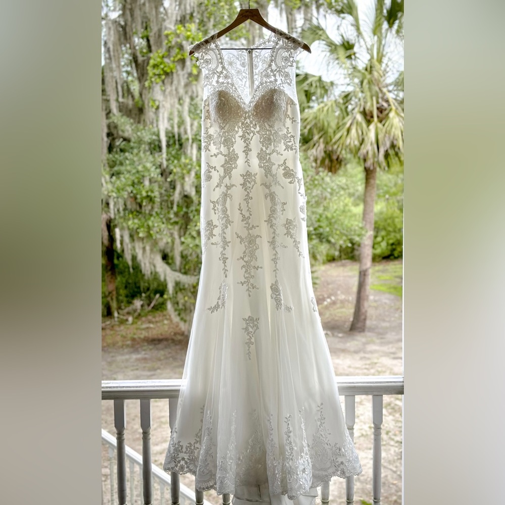 Beautiful wedding dress